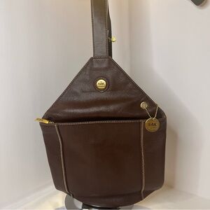 The Sak Chocolate Brown Pebbled Leather Crossbody Gold Accents Casual Weekend